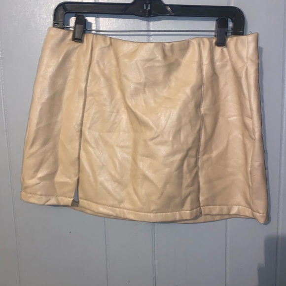 Celebrity brand nwot 10 - Picture 2 of 3